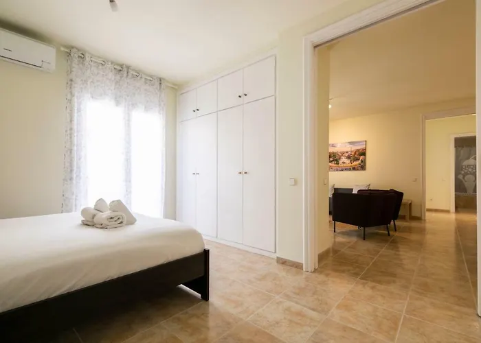 Be Eixample Urquinaona Ii Apartament *
