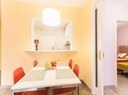 Be Eixample Urquinaona Ii Apartman