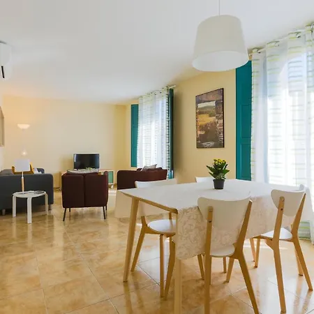 Apartamento Be Eixample Urquinaona Ii