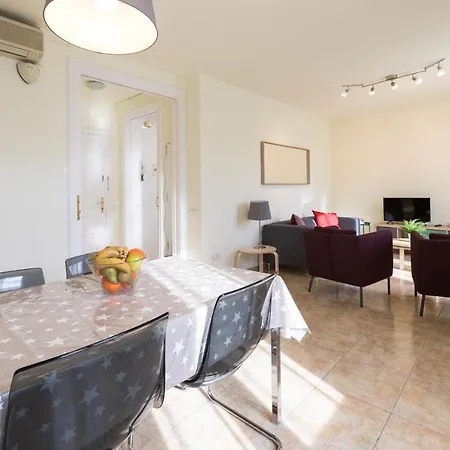Be Eixample Urquinaona Ii Apartman *